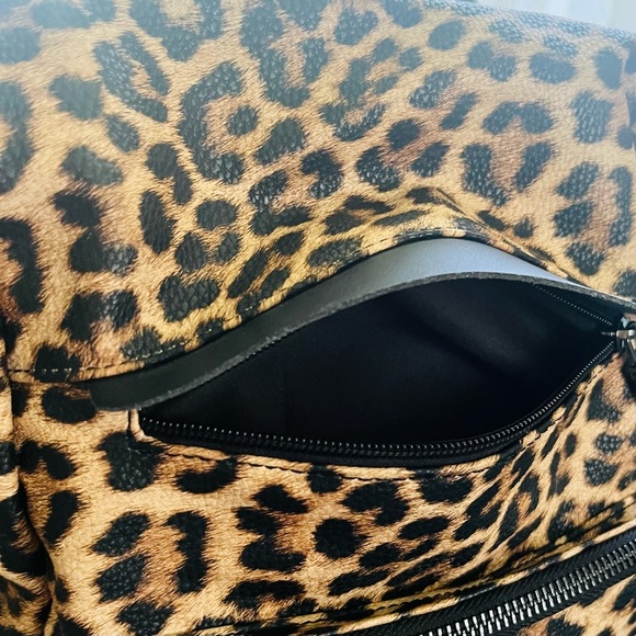 New no tags leopard print book bag backpack school bag side pockets zipper - Picture 10 of 10